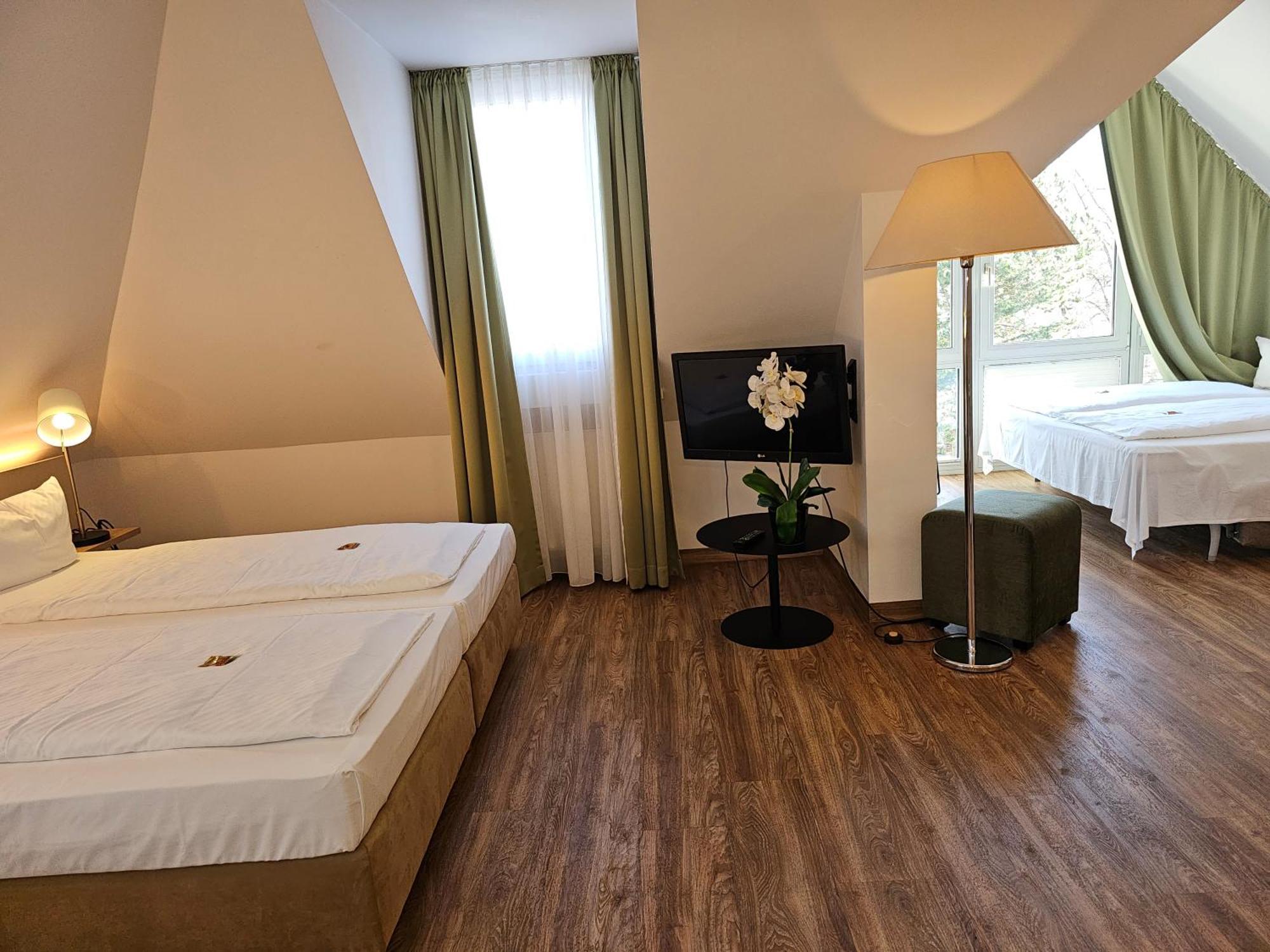 Hotel Alpha Нюрнберг Екстер'єр фото