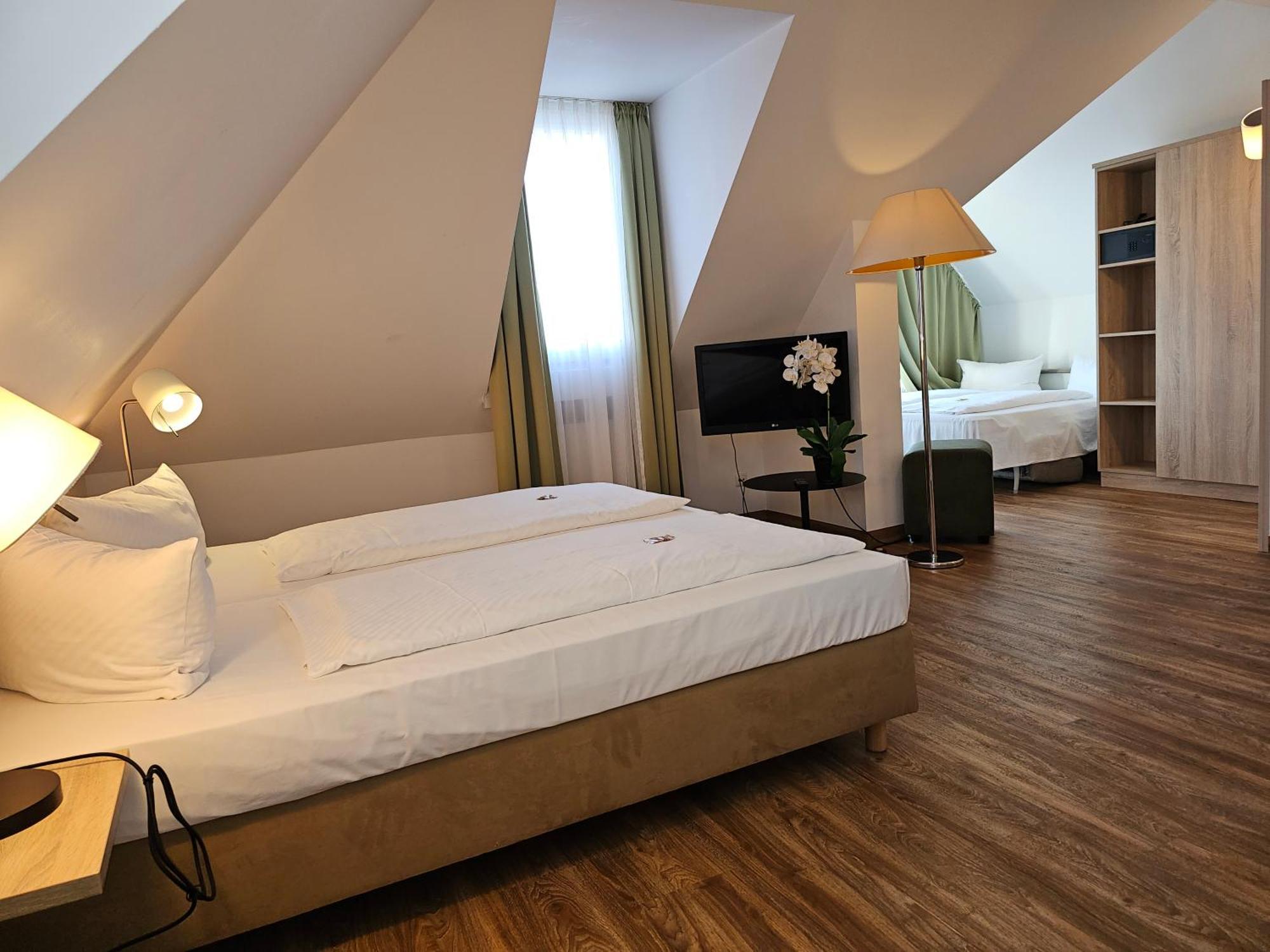 Hotel Alpha Нюрнберг Екстер'єр фото